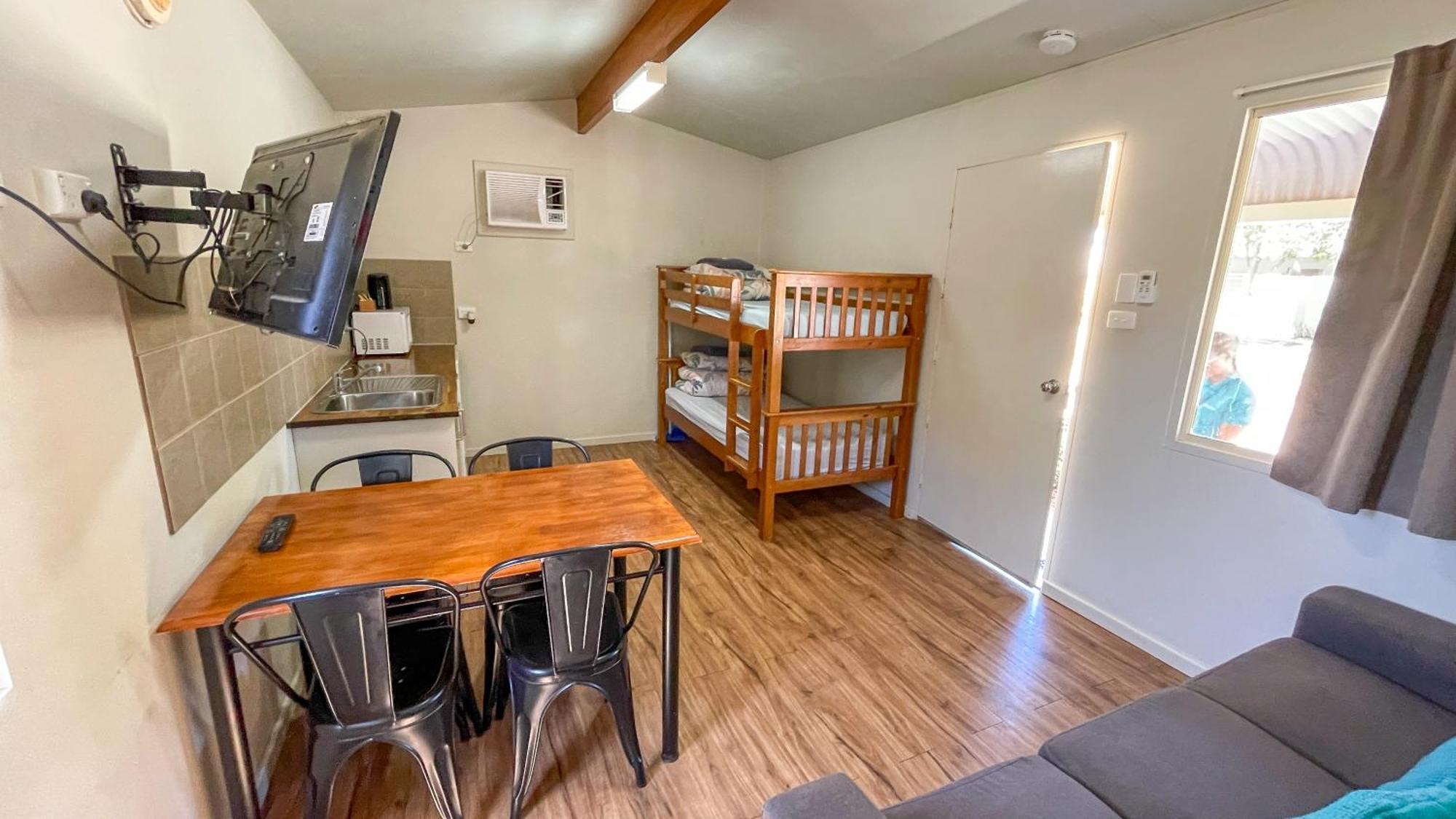 Capricorn Holiday Park Carnarvon Extérieur photo
