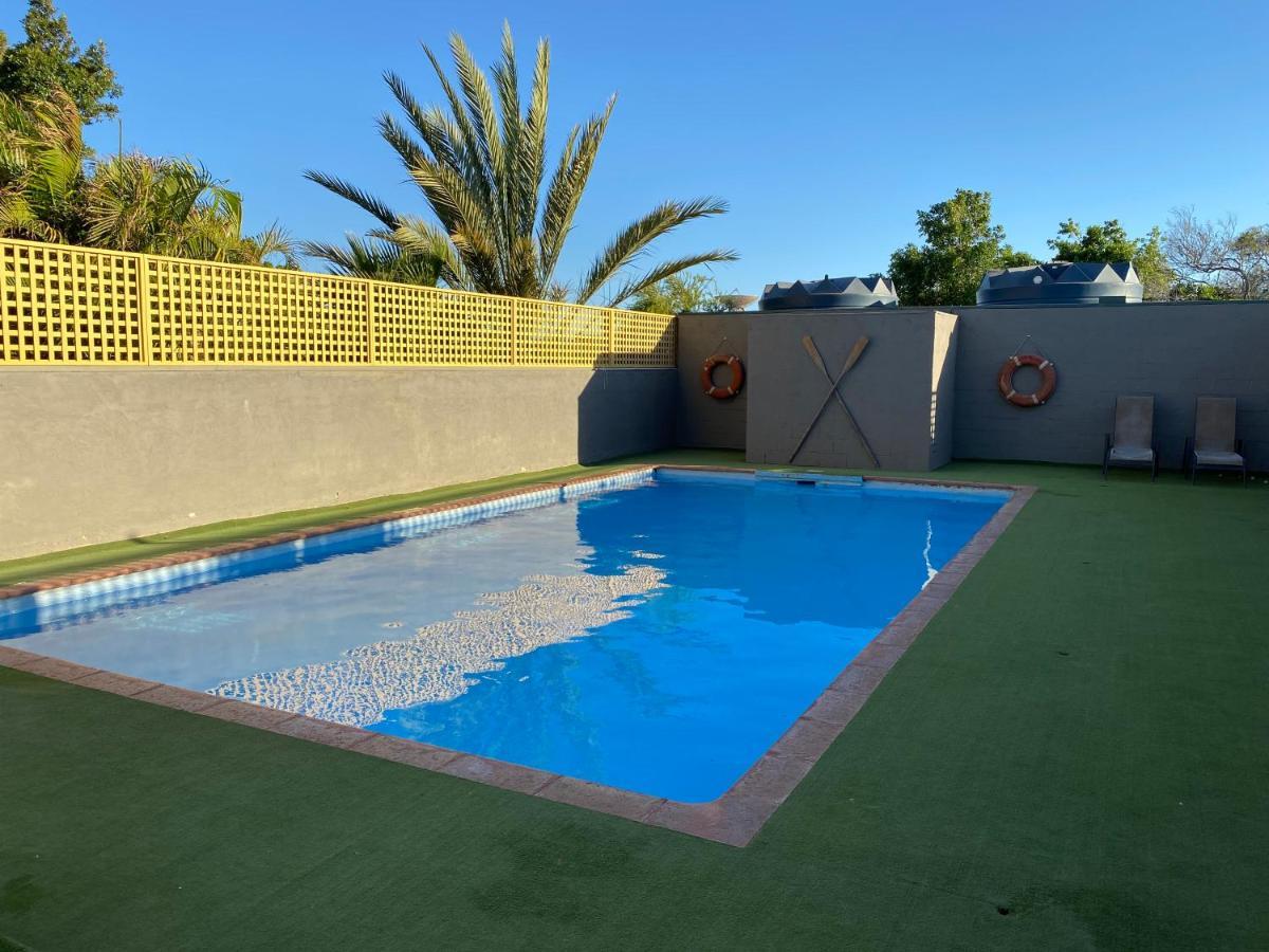 Capricorn Holiday Park Carnarvon Extérieur photo