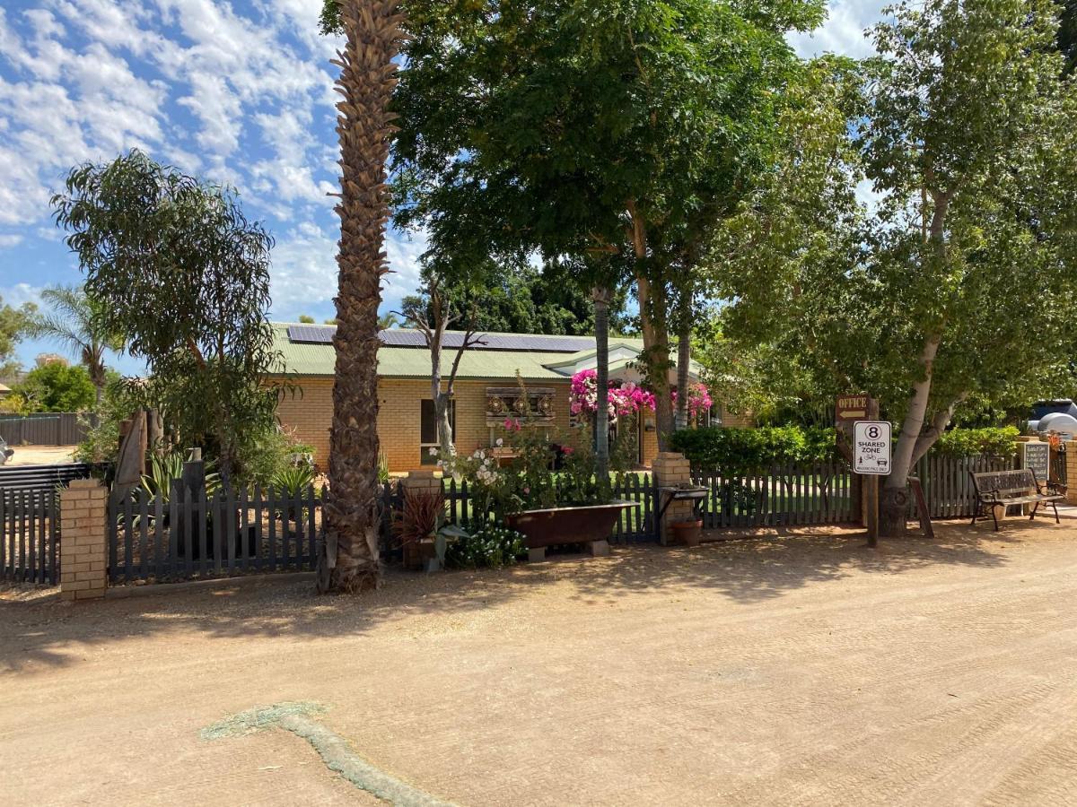 Capricorn Holiday Park Carnarvon Extérieur photo